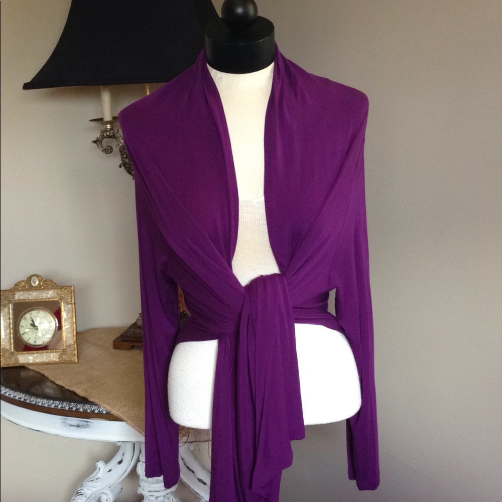 Cardigan - Picture 2 of 4